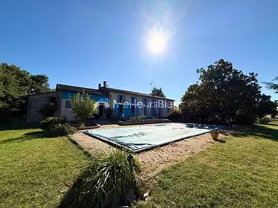Maison, 248 m²