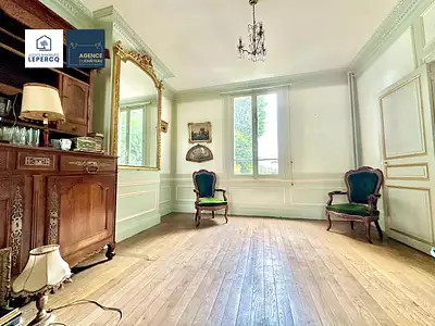 Maison, 207 m²