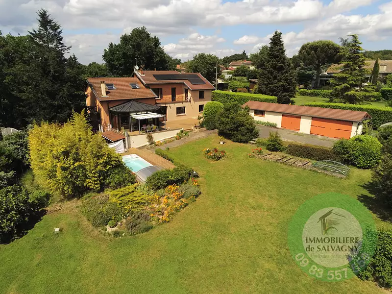 Maison, 202 m²