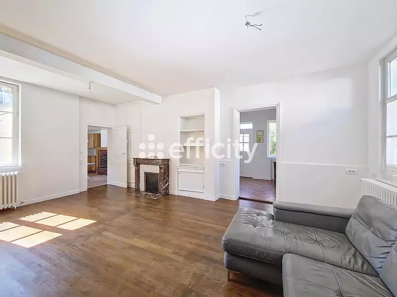Maison, 220 m²