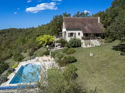 Maison, 166 m²