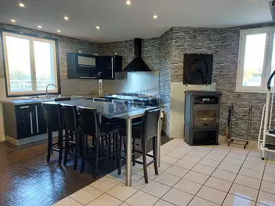 Maison, 168 m²