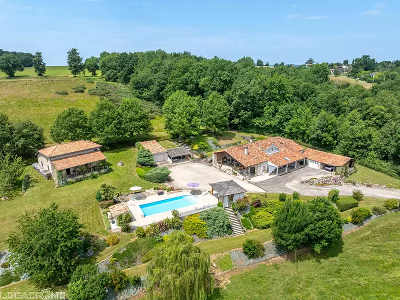 Maison, 213 m²