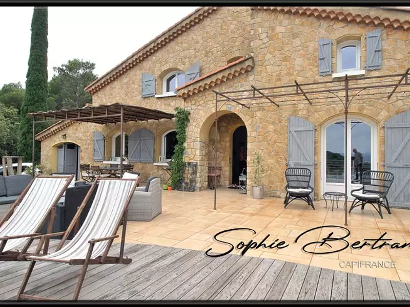 Maison, 236 m²