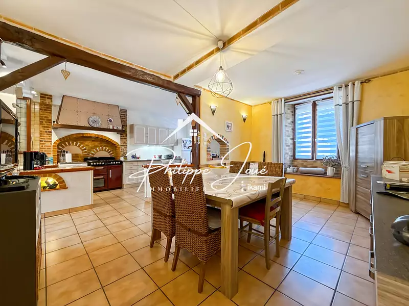 Maison, 260 m²