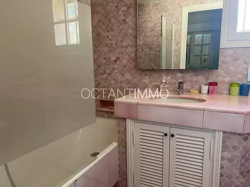 Maison, 330 m²