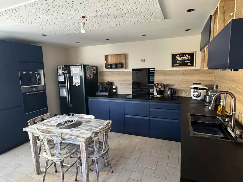 Maison, 252 m²