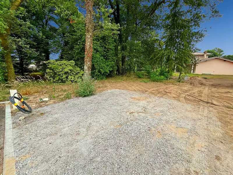 Terrain, 649 m²