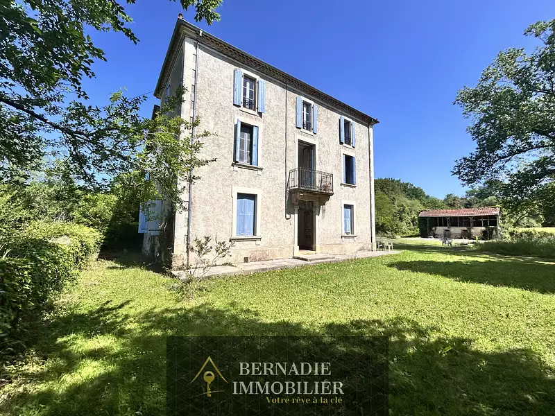 Maison, 235 m²