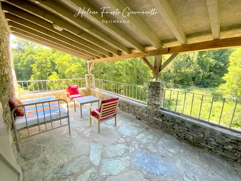 Maison, 235 m²