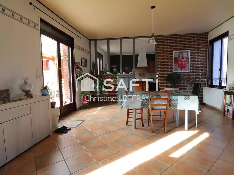 Maison, 144 m²