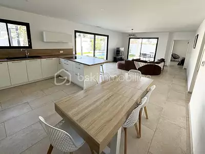 Maison, 150 m²