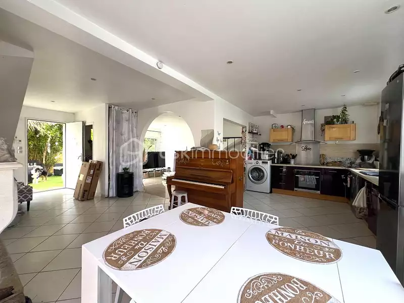 Maison, 155 m²