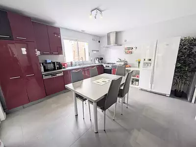 Maison, 180 m²