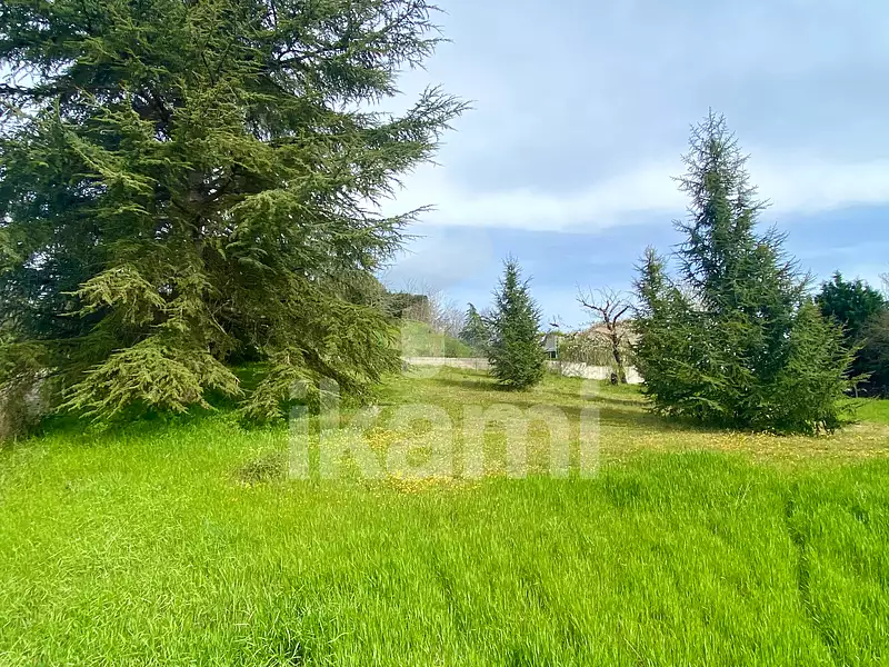 Terrain, 750 m²