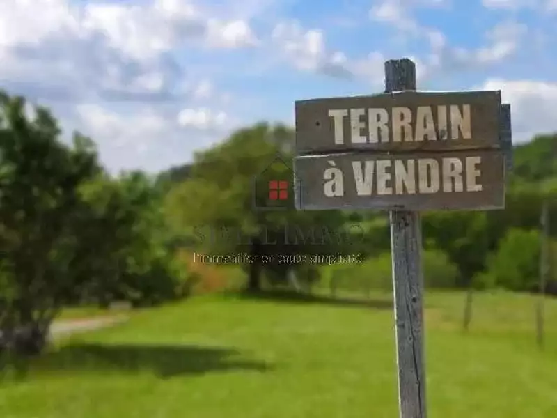 Terrain, 878 m²