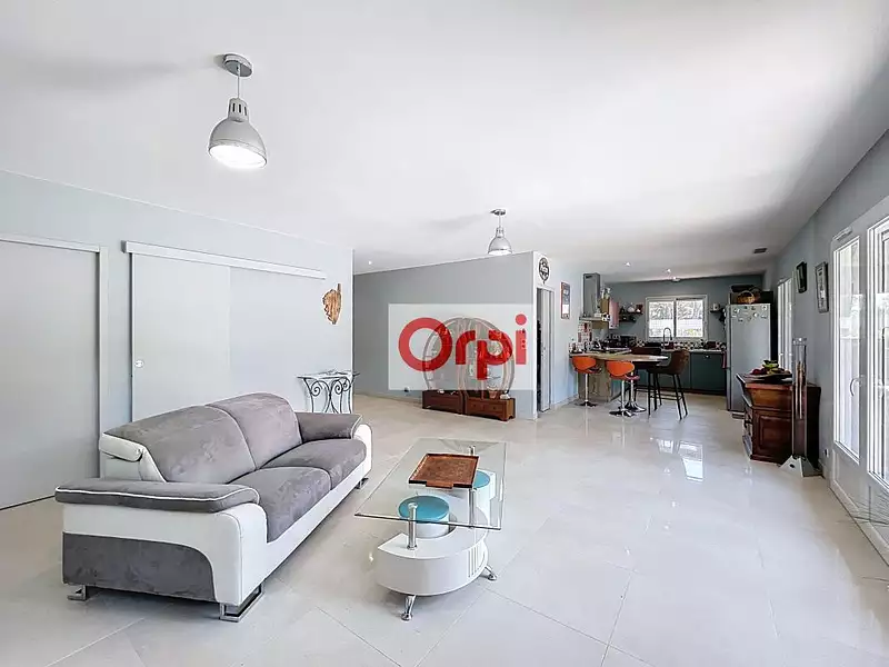 Maison, 145 m²