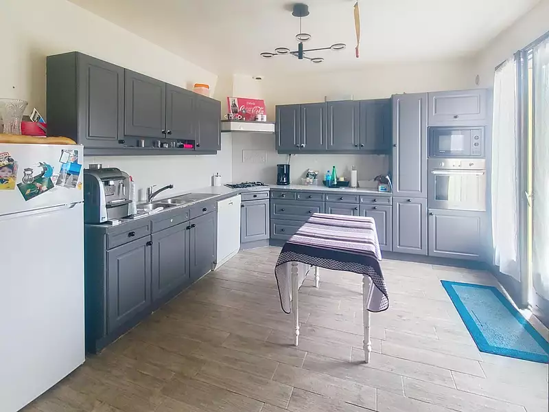 Maison, 197 m²