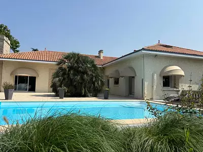 Maison, 353 m²