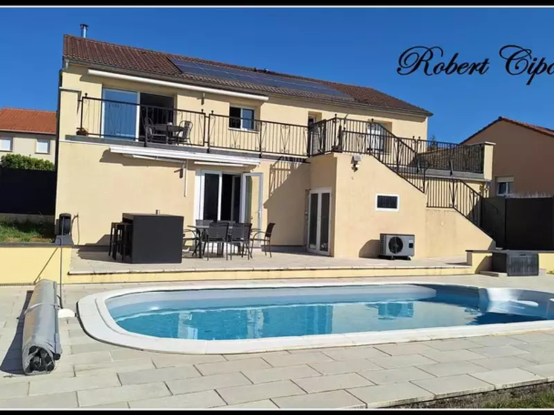 Maison, 185 m²