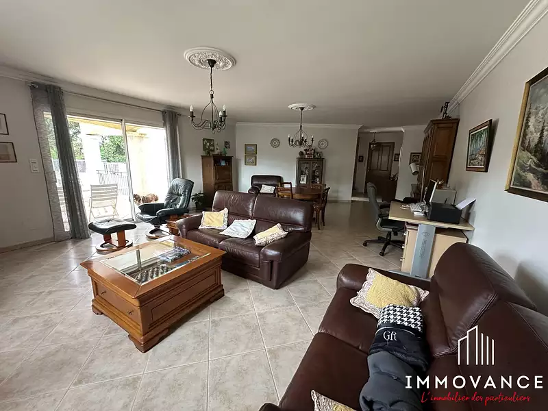 Maison, 169 m²