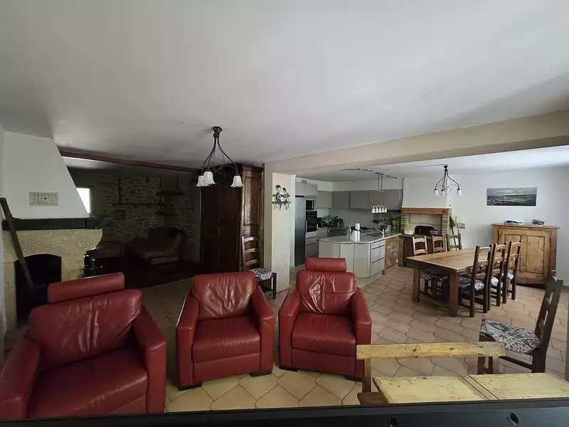 Maison, 275 m²