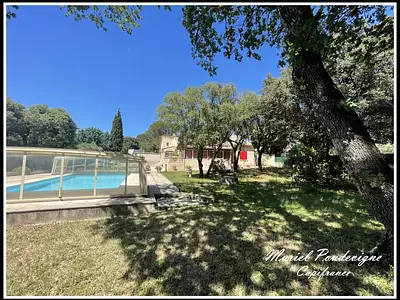 Maison, 212 m²