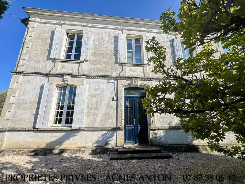 Maison, 225 m²