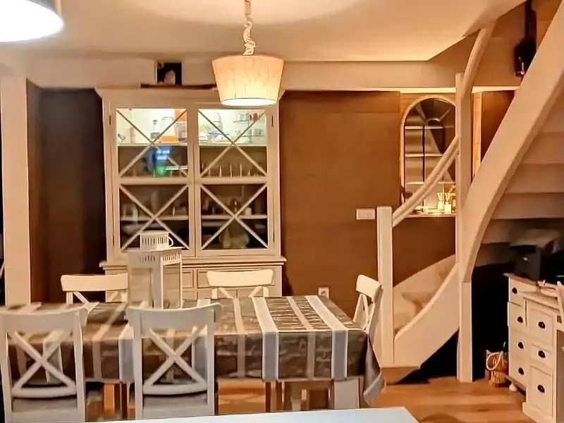 Maison, 115 m²