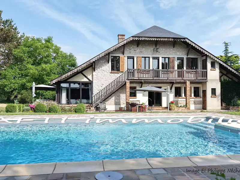 Maison, 335 m²