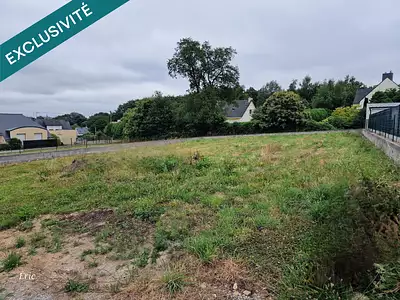 Terrain, 700 m²