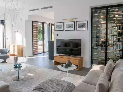 Maison, 953,7 m²