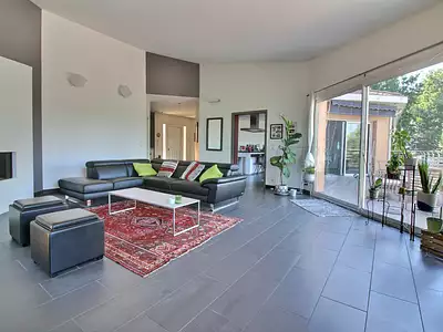 Maison, 330 m²