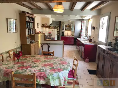 Maison, 215 m²