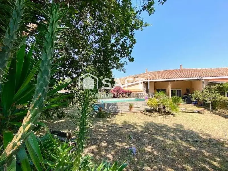 Maison, 360 m²