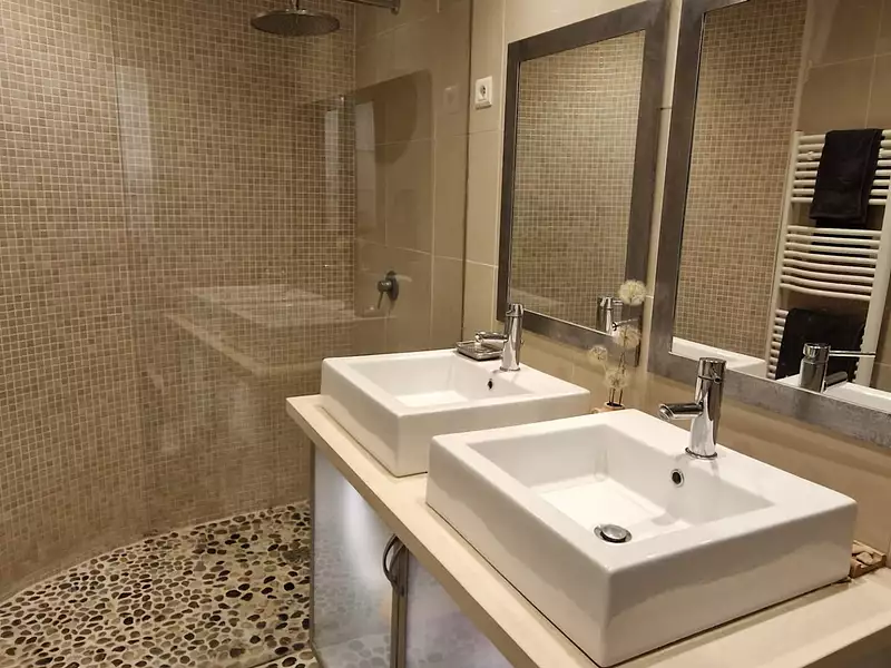 Maison, 241 m²