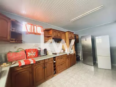 Maison, 198 m²
