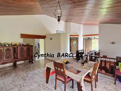 Maison, 179 m²
