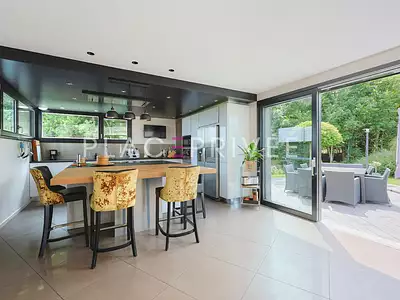 Maison, 390 m²