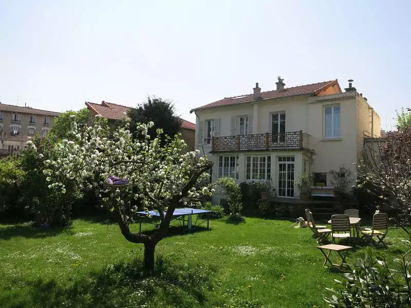 Maison, 180 m²