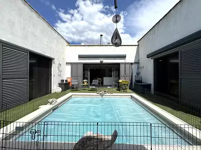 Maison, 243 m²
