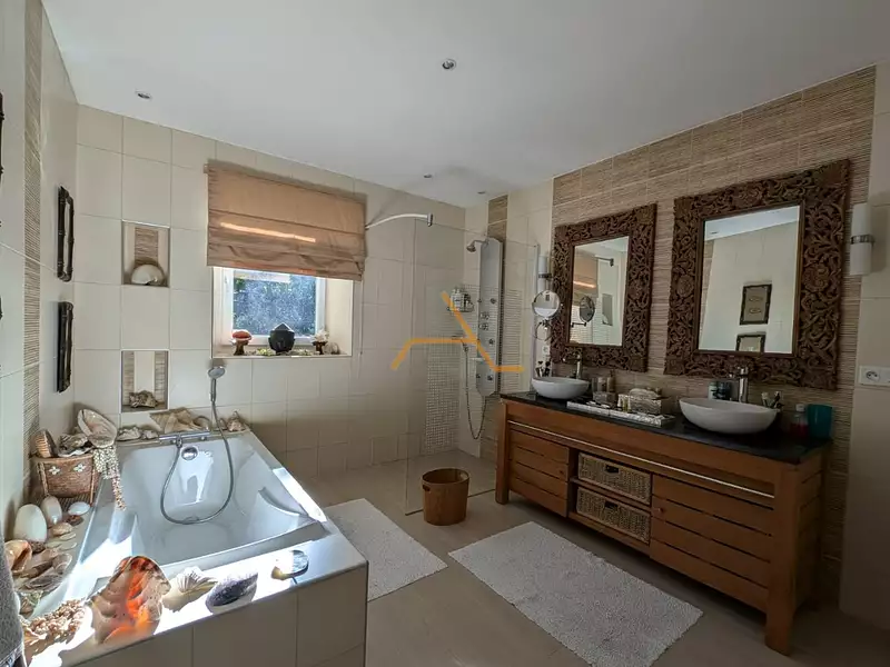 Maison, 176,58 m²