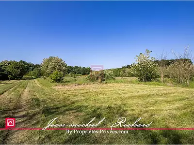 Terrain, 101 030 m²