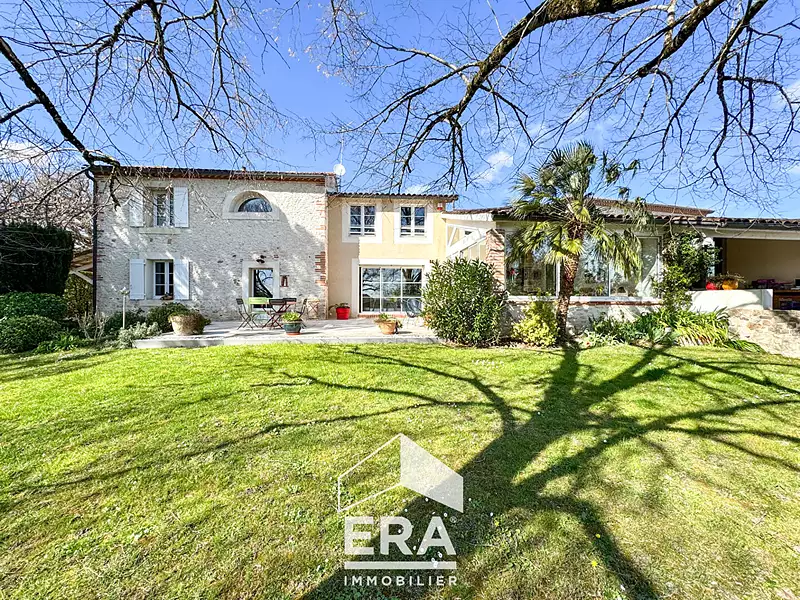 Maison, 250 m²