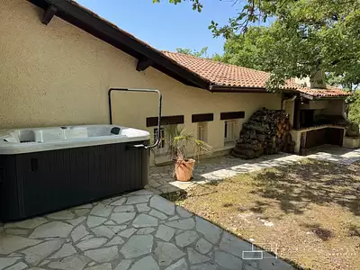 Maison, 280 m²
