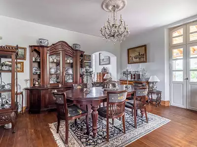 Maison, 330 m²