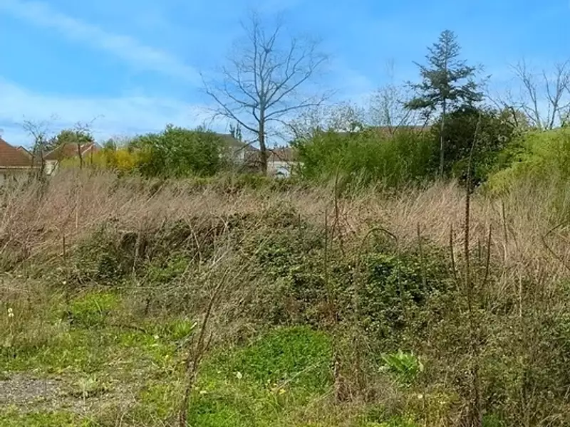 Terrain, 600 m²