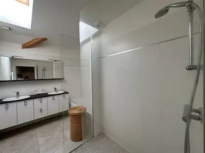 Maison, 253 m²