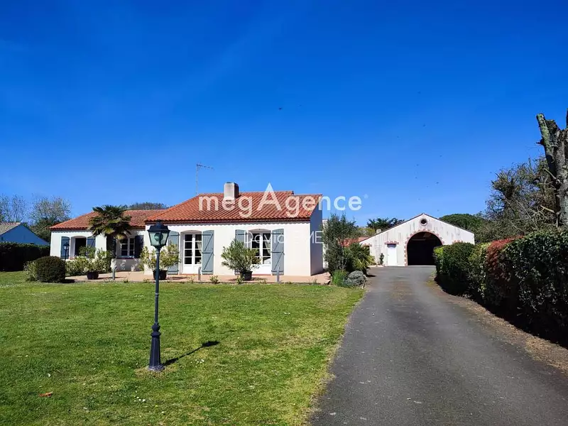 Maison, 167 m²