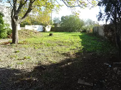 Terrain, 1 357 m²